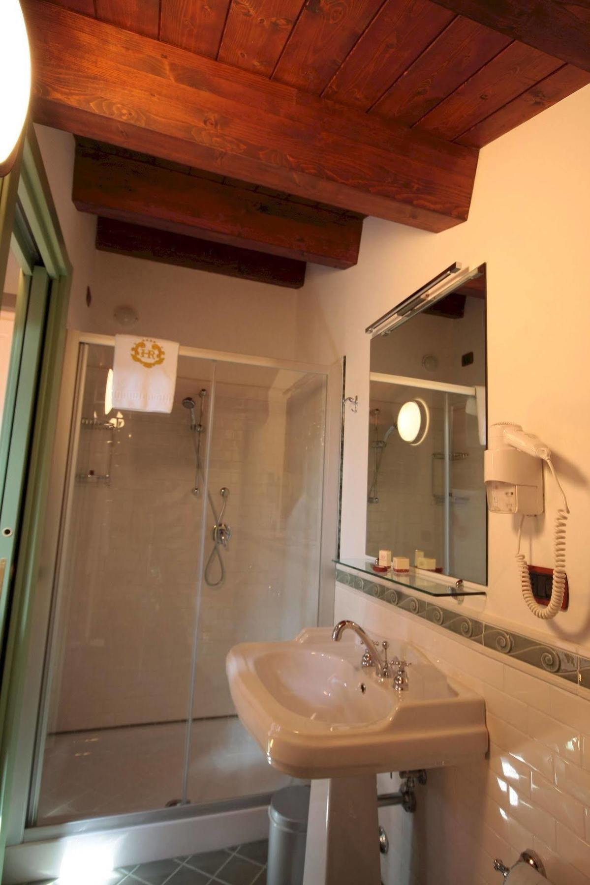 Hotel Rojan Sulmona Extérieur photo