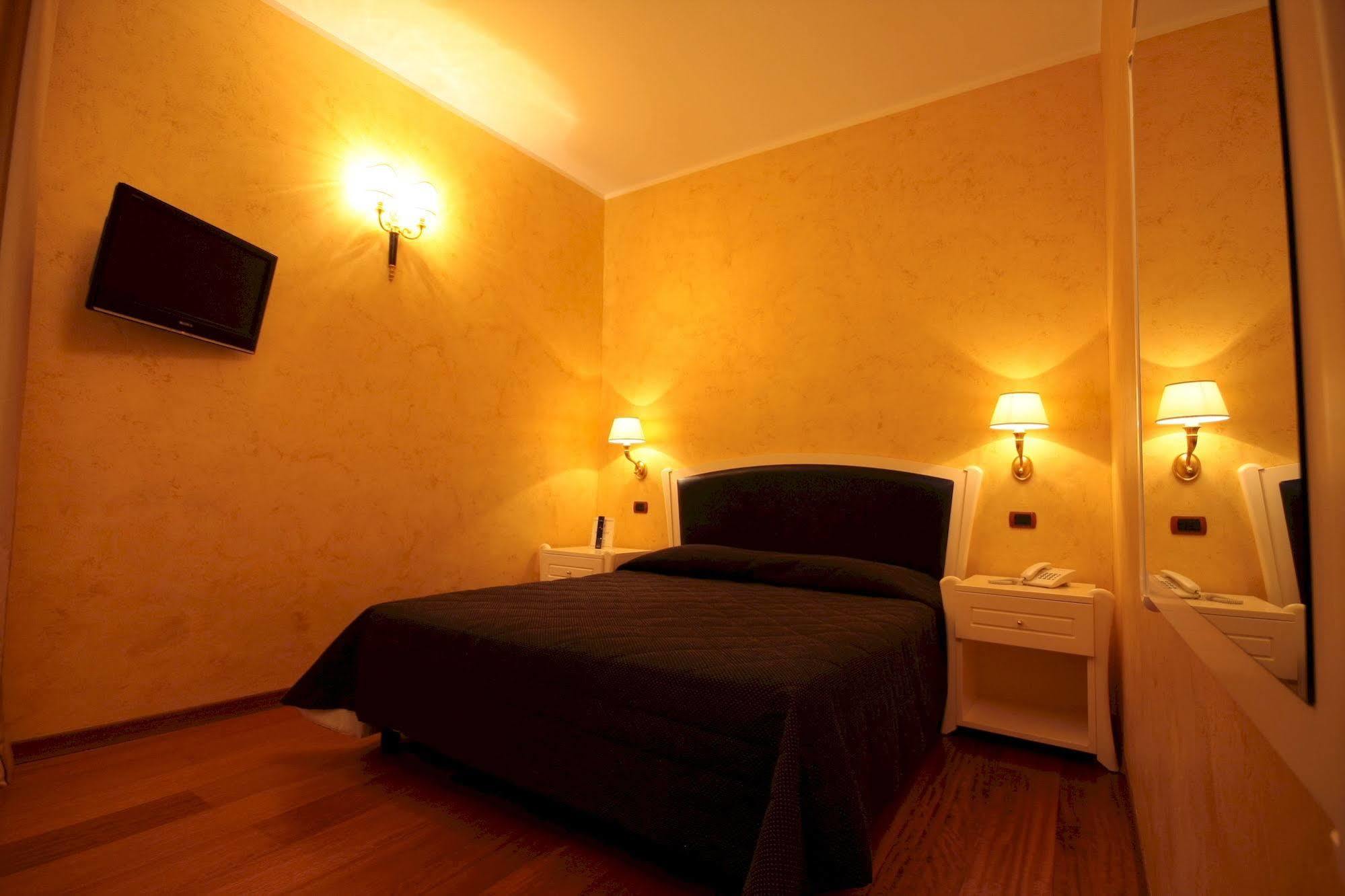 Hotel Rojan Sulmona Extérieur photo