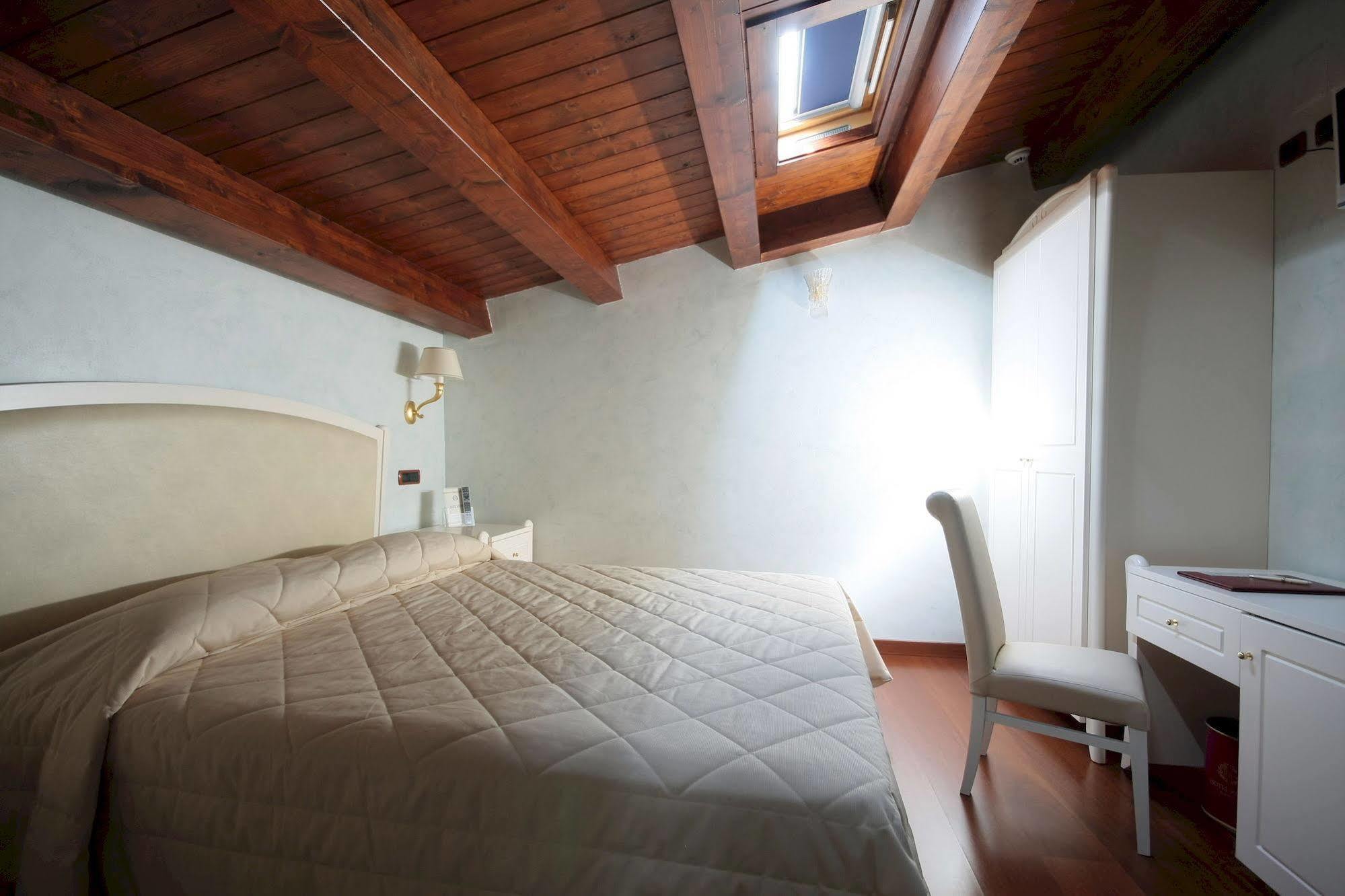 Hotel Rojan Sulmona Extérieur photo