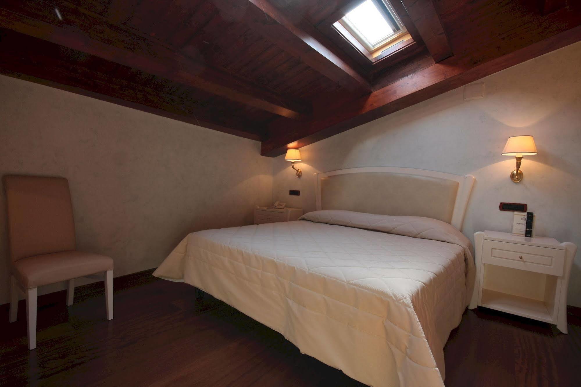 Hotel Rojan Sulmona Extérieur photo