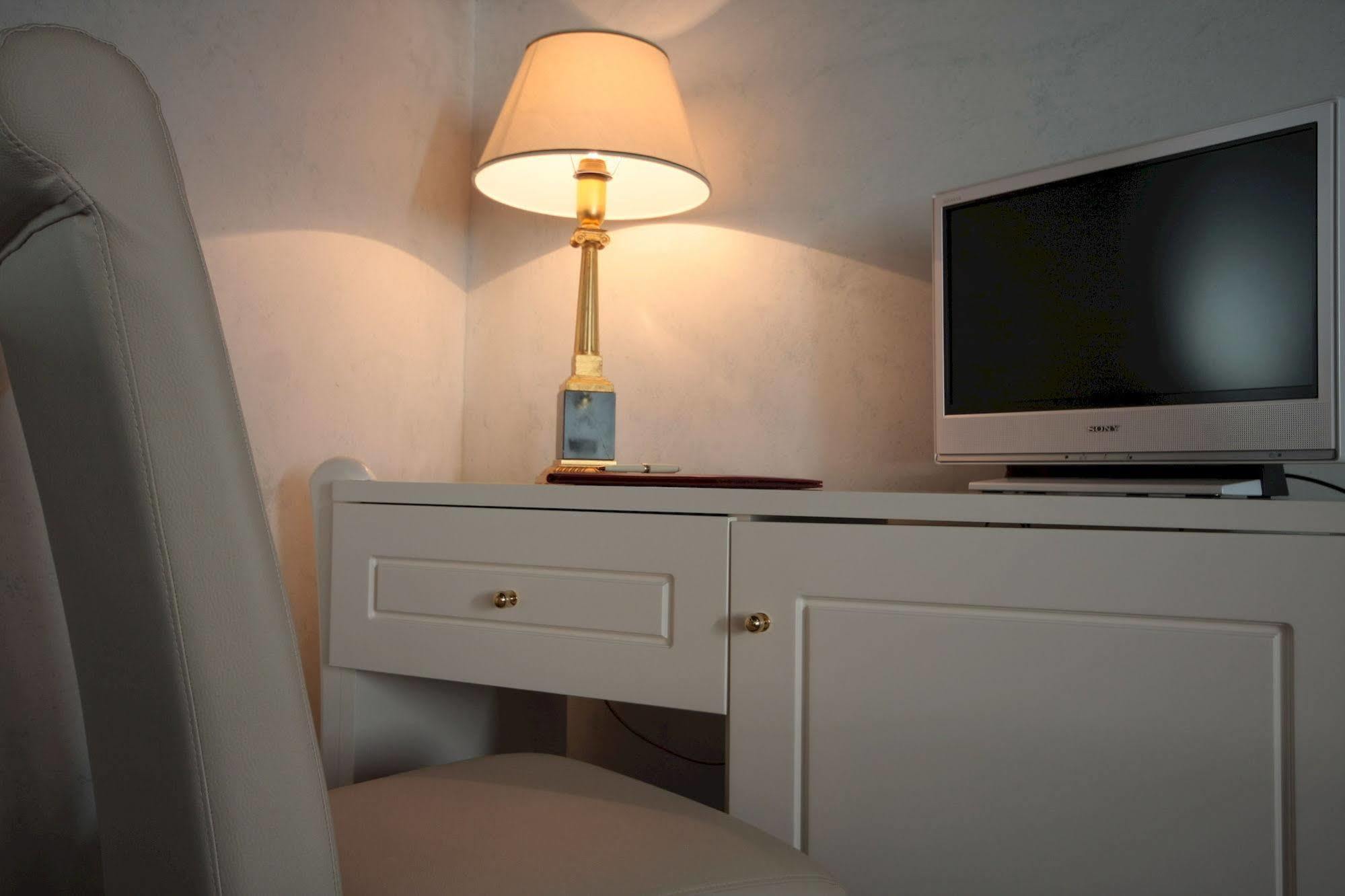 Hotel Rojan Sulmona Extérieur photo